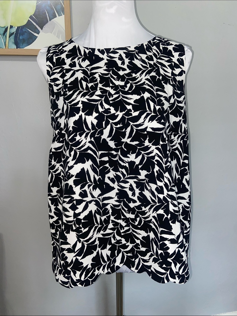 J.Crew scalloped hem tulip back shell